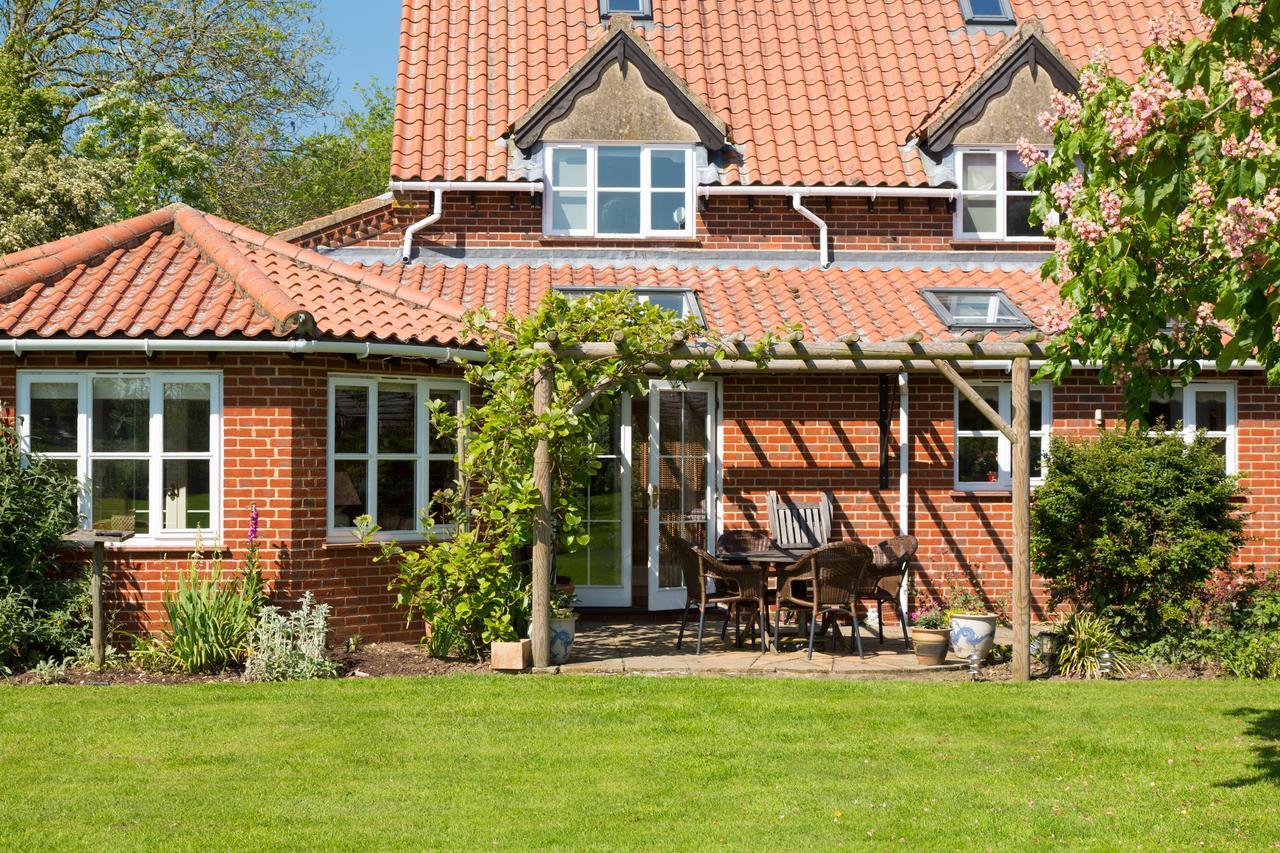 Wyvern Farm Garvestone Exteriör bild